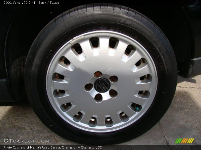 Black / Taupe 2001 Volvo V70 2.4T