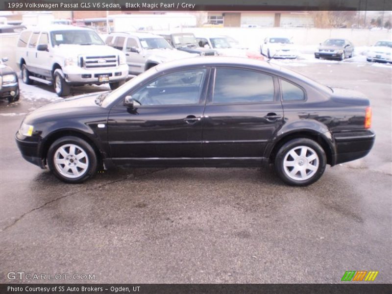 Black Magic Pearl / Grey 1999 Volkswagen Passat GLS V6 Sedan