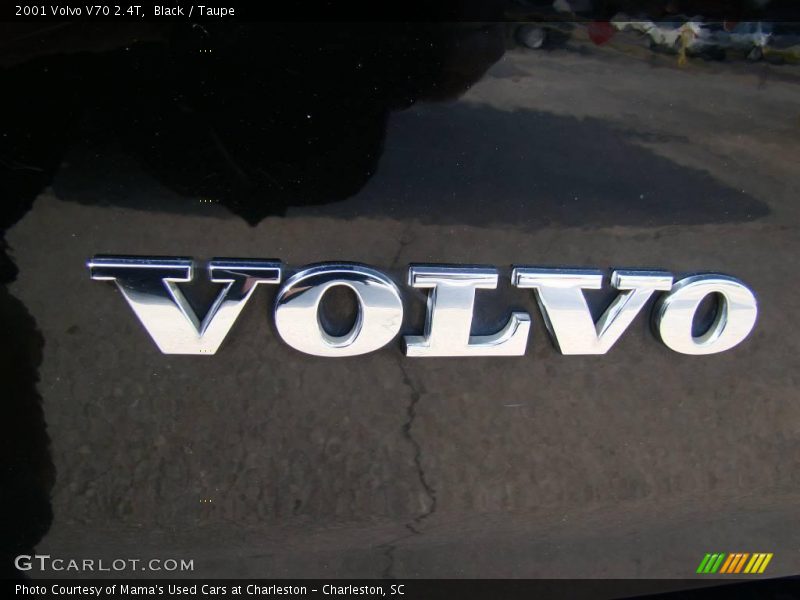 Black / Taupe 2001 Volvo V70 2.4T