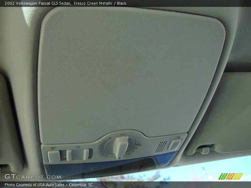 Fresco Green Metallic / Black 2002 Volkswagen Passat GLS Sedan