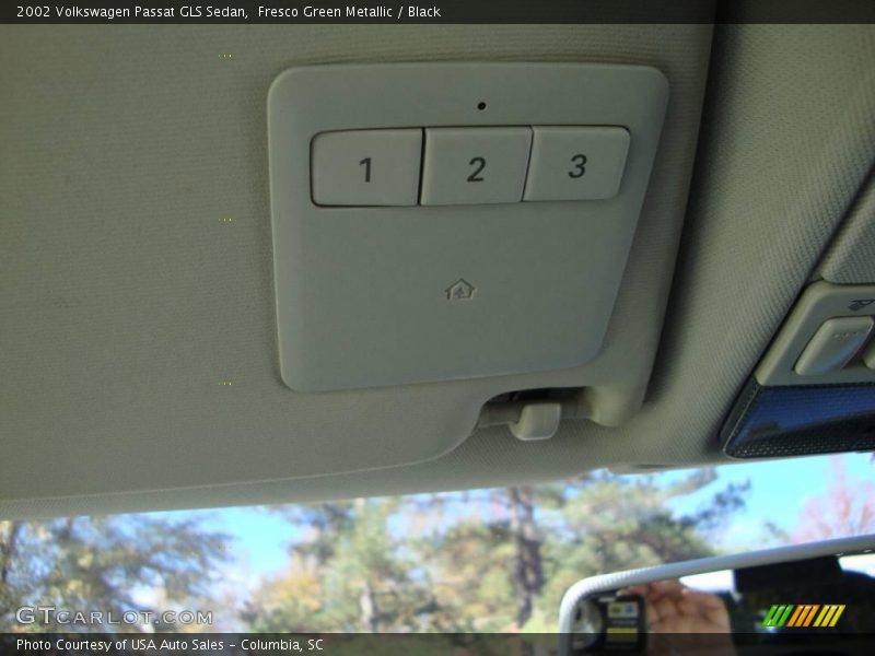 Fresco Green Metallic / Black 2002 Volkswagen Passat GLS Sedan