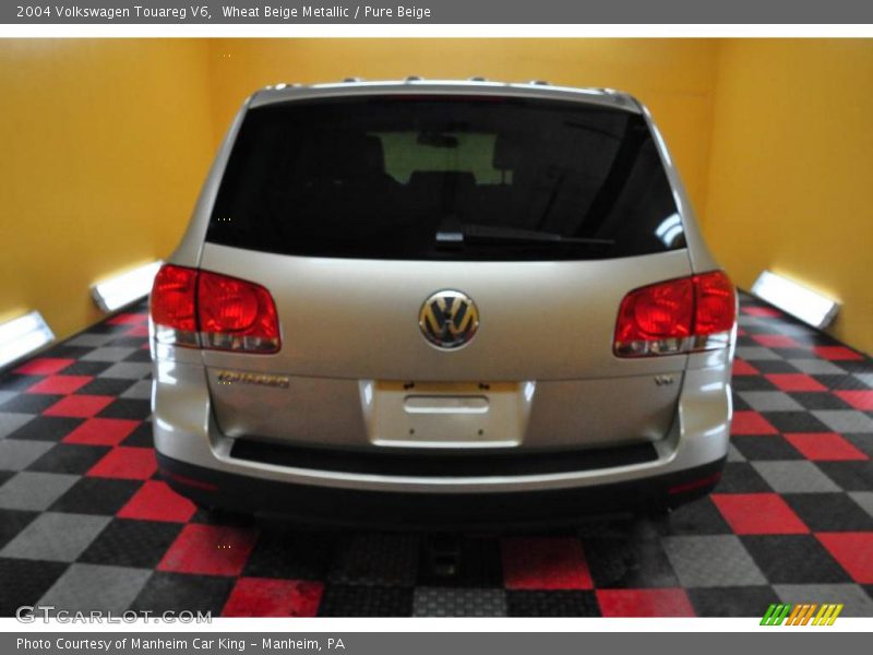 Wheat Beige Metallic / Pure Beige 2004 Volkswagen Touareg V6