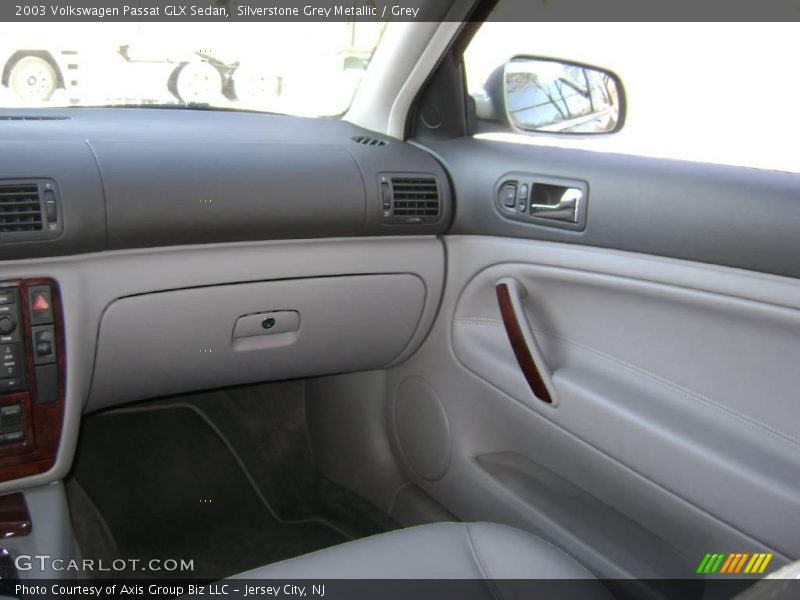 Silverstone Grey Metallic / Grey 2003 Volkswagen Passat GLX Sedan