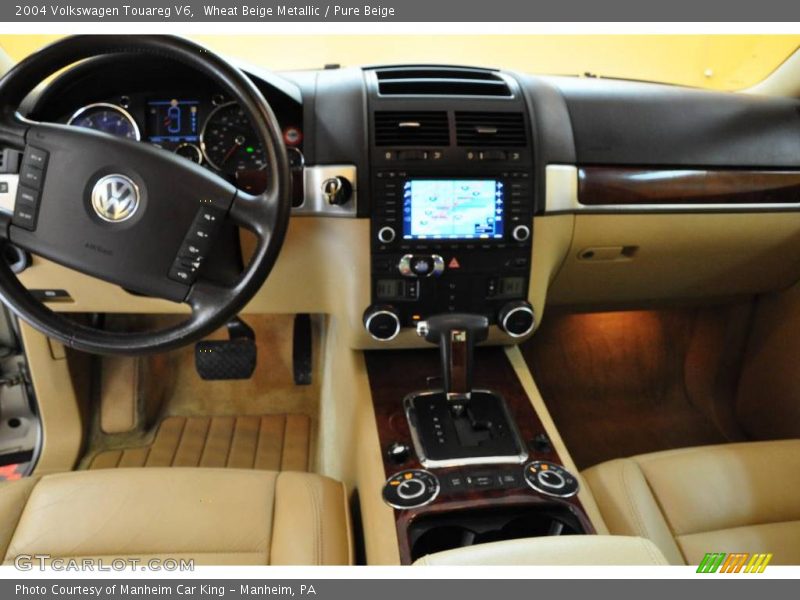 Wheat Beige Metallic / Pure Beige 2004 Volkswagen Touareg V6