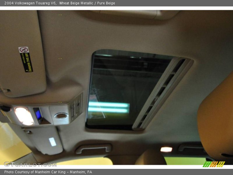 Wheat Beige Metallic / Pure Beige 2004 Volkswagen Touareg V6