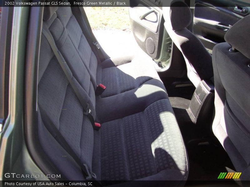 Fresco Green Metallic / Black 2002 Volkswagen Passat GLS Sedan