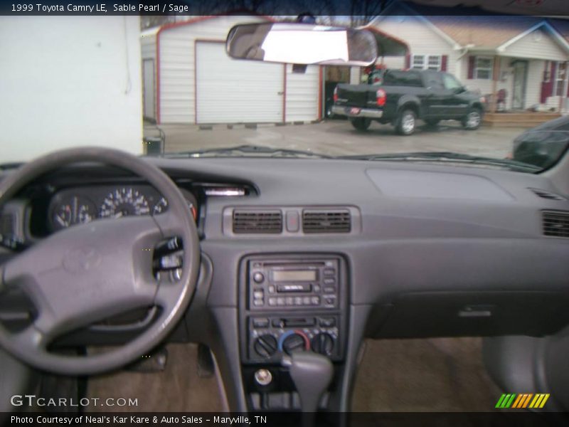 Sable Pearl / Sage 1999 Toyota Camry LE