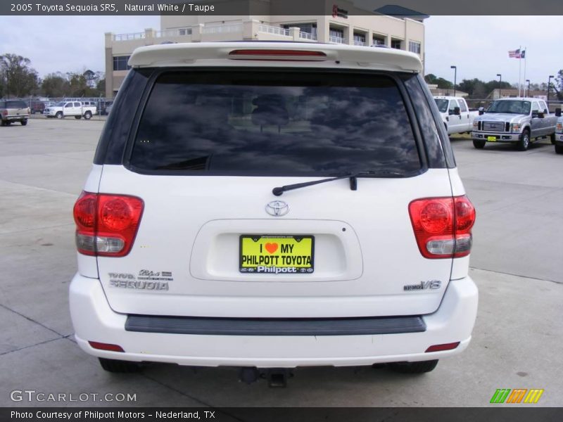 Natural White / Taupe 2005 Toyota Sequoia SR5
