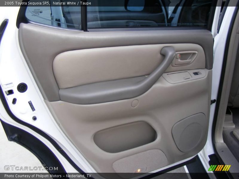 Natural White / Taupe 2005 Toyota Sequoia SR5