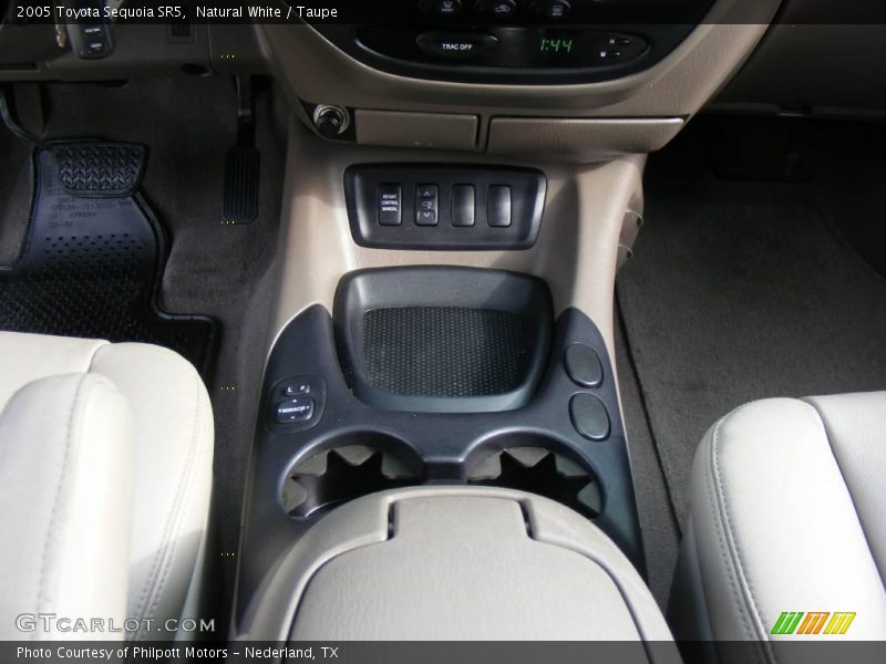 Natural White / Taupe 2005 Toyota Sequoia SR5