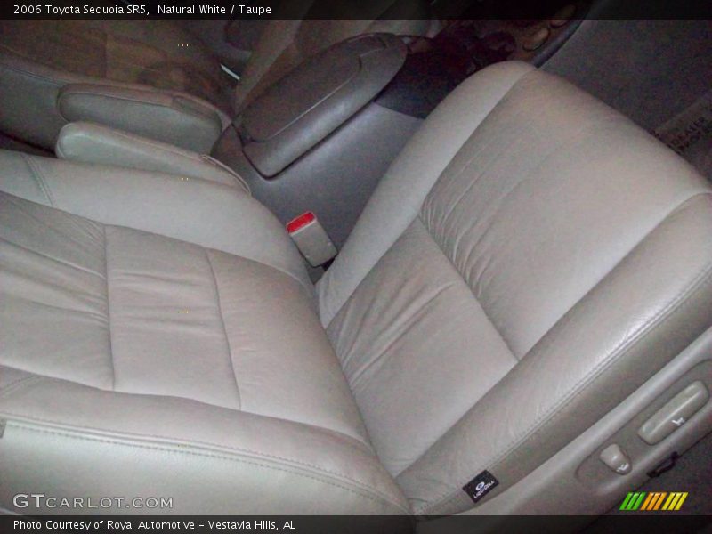 Natural White / Taupe 2006 Toyota Sequoia SR5