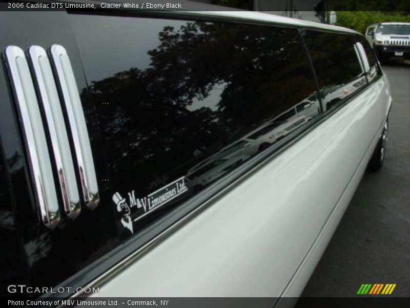 Glacier White / Ebony Black 2006 Cadillac DTS Limousine