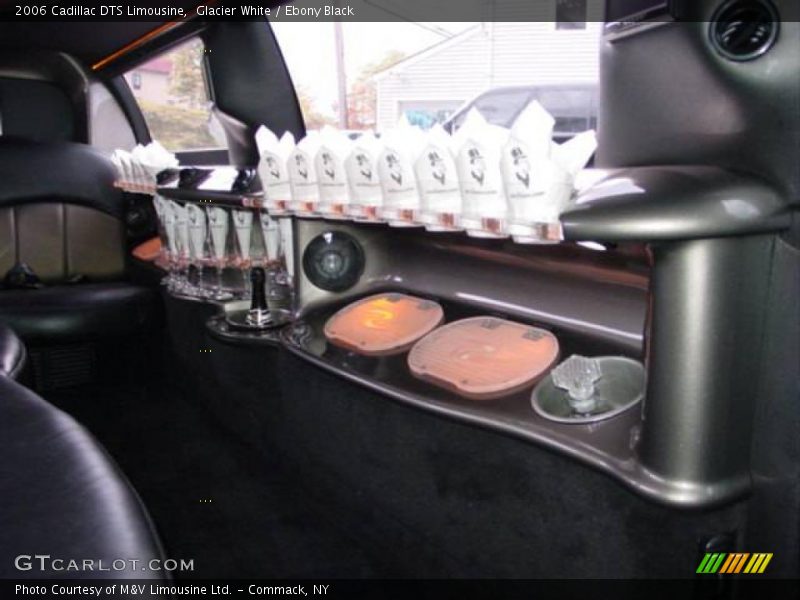 Glacier White / Ebony Black 2006 Cadillac DTS Limousine