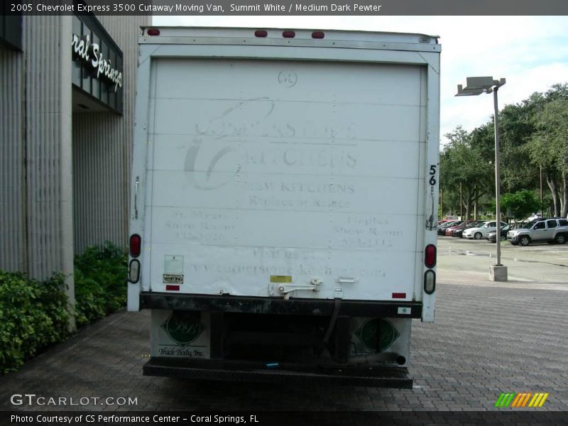 Summit White / Medium Dark Pewter 2005 Chevrolet Express 3500 Cutaway Moving Van