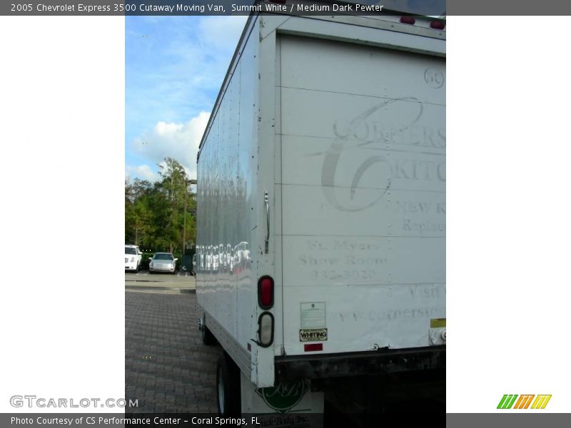 Summit White / Medium Dark Pewter 2005 Chevrolet Express 3500 Cutaway Moving Van