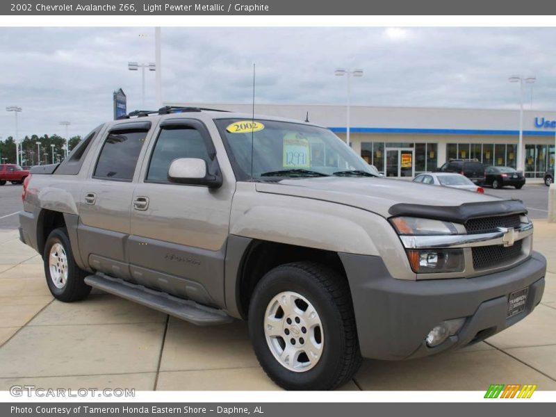 Light Pewter Metallic / Graphite 2002 Chevrolet Avalanche Z66