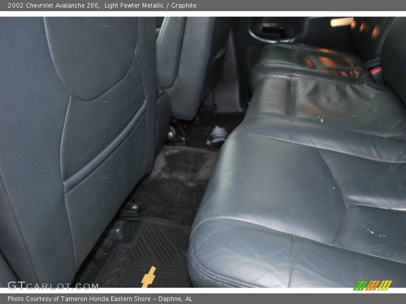 Light Pewter Metallic / Graphite 2002 Chevrolet Avalanche Z66