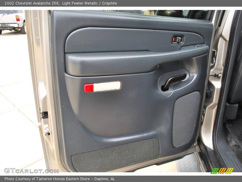 Light Pewter Metallic / Graphite 2002 Chevrolet Avalanche Z66