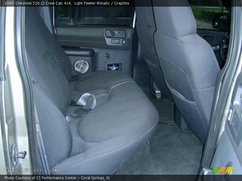 Light Pewter Metallic / Graphite 2003 Chevrolet S10 LS Crew Cab 4x4