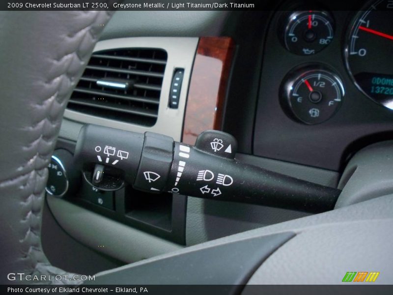 Greystone Metallic / Light Titanium/Dark Titanium 2009 Chevrolet Suburban LT 2500