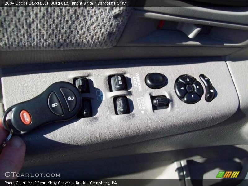 Bright White / Dark Slate Gray 2004 Dodge Dakota SLT Quad Cab