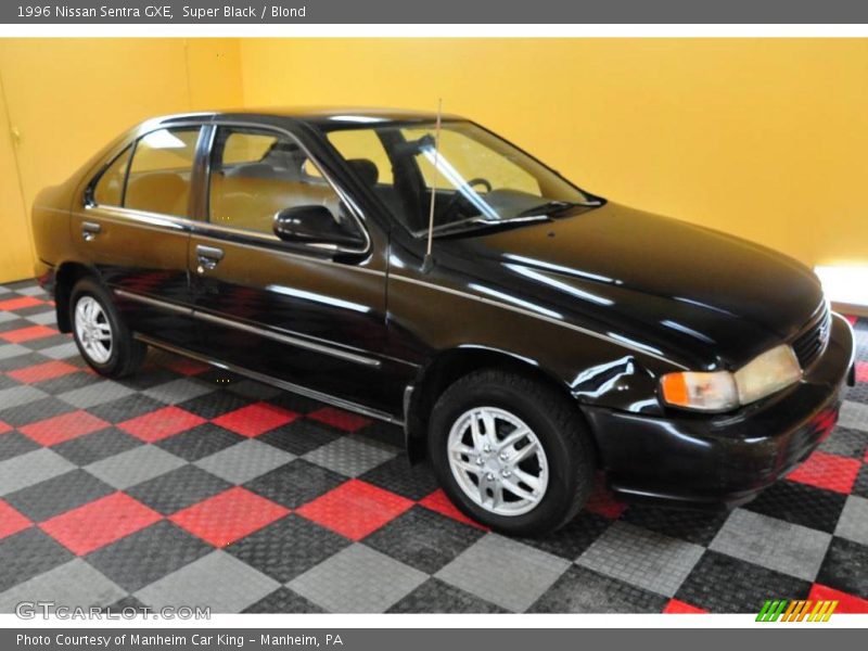 Super Black / Blond 1996 Nissan Sentra GXE