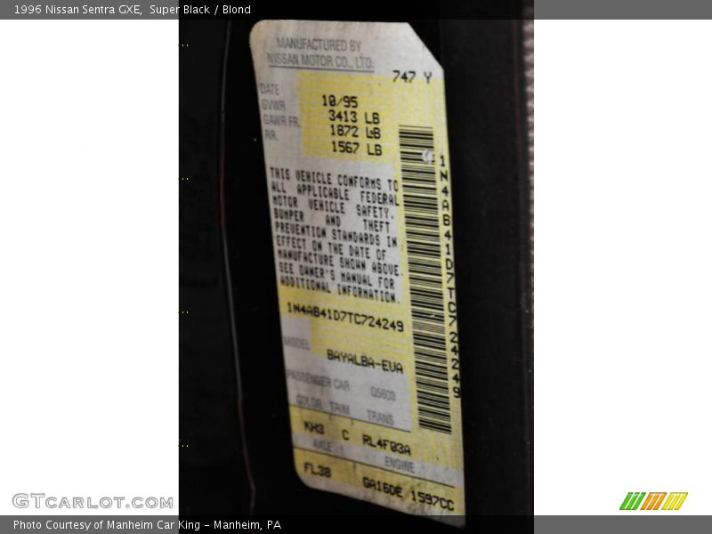 Super Black / Blond 1996 Nissan Sentra GXE