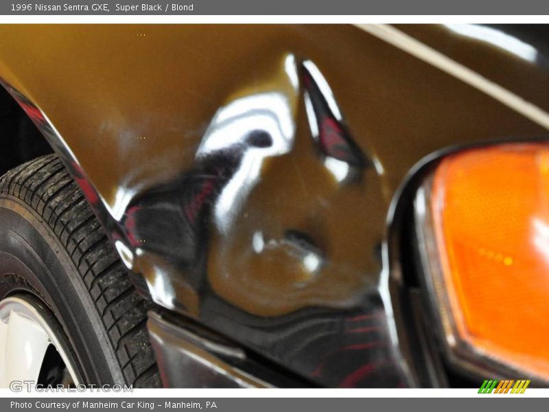 Super Black / Blond 1996 Nissan Sentra GXE