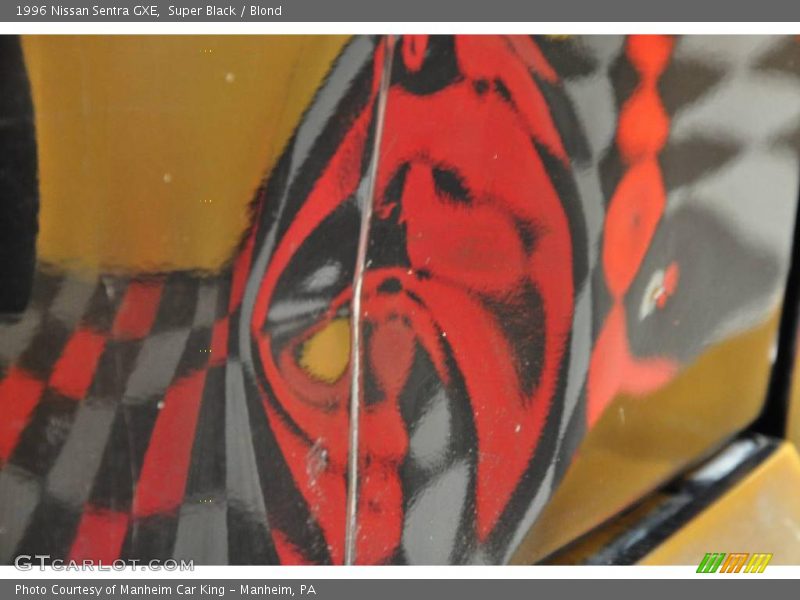 Super Black / Blond 1996 Nissan Sentra GXE