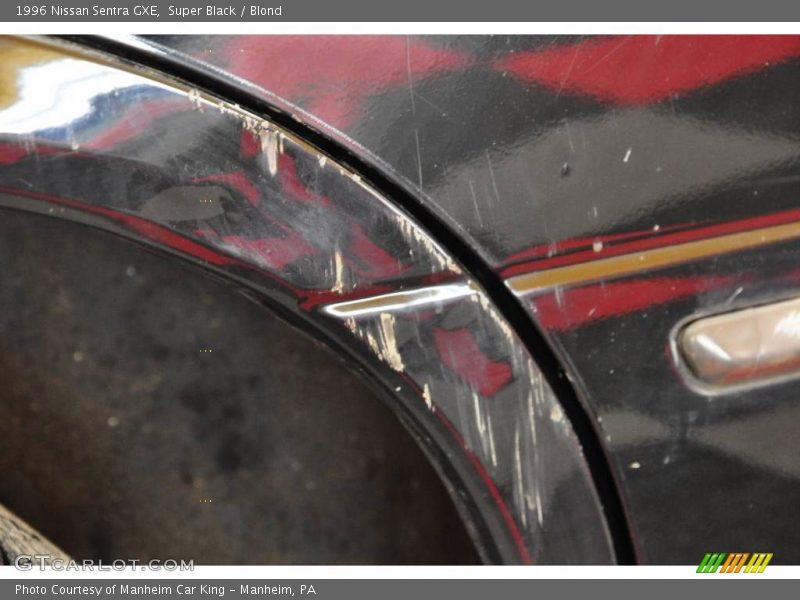 Super Black / Blond 1996 Nissan Sentra GXE