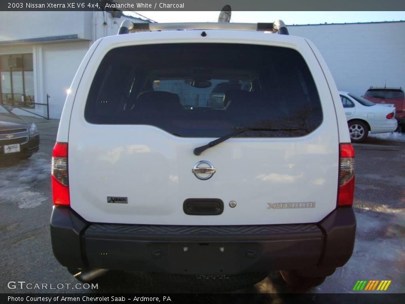 Avalanche White / Charcoal 2003 Nissan Xterra XE V6 4x4