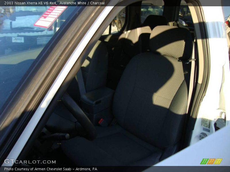 Avalanche White / Charcoal 2003 Nissan Xterra XE V6 4x4