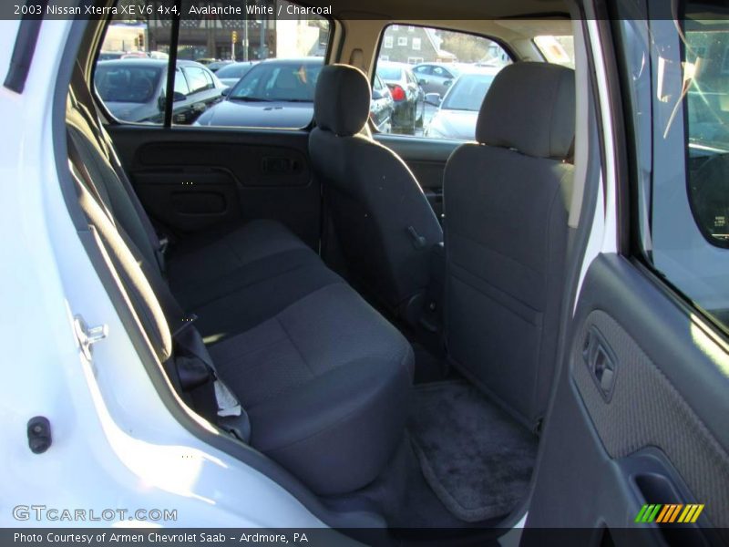 Avalanche White / Charcoal 2003 Nissan Xterra XE V6 4x4