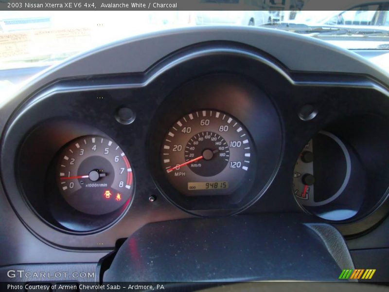 Avalanche White / Charcoal 2003 Nissan Xterra XE V6 4x4