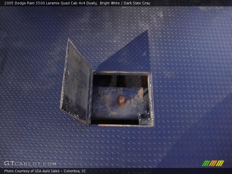 Bright White / Dark Slate Gray 2005 Dodge Ram 3500 Laramie Quad Cab 4x4 Dually