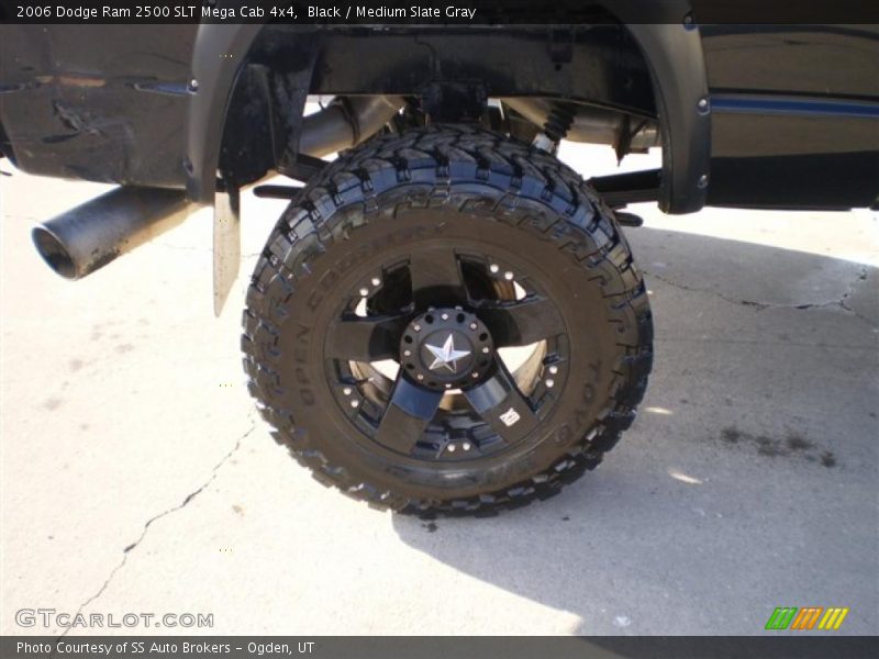 Black / Medium Slate Gray 2006 Dodge Ram 2500 SLT Mega Cab 4x4