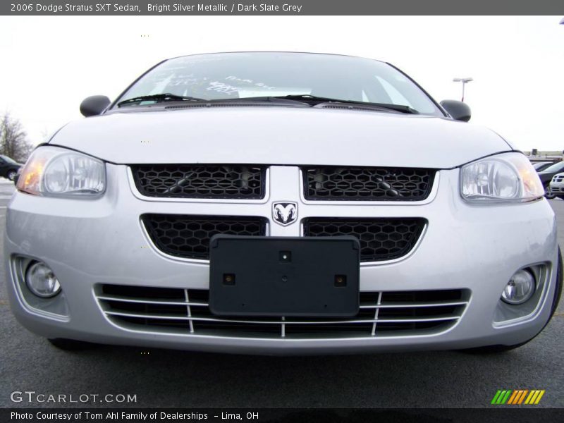 Bright Silver Metallic / Dark Slate Grey 2006 Dodge Stratus SXT Sedan