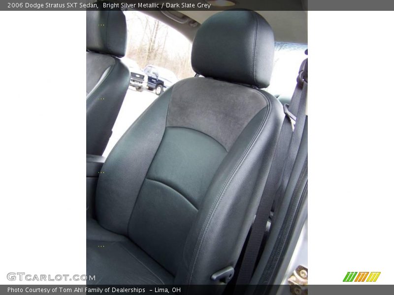 Bright Silver Metallic / Dark Slate Grey 2006 Dodge Stratus SXT Sedan