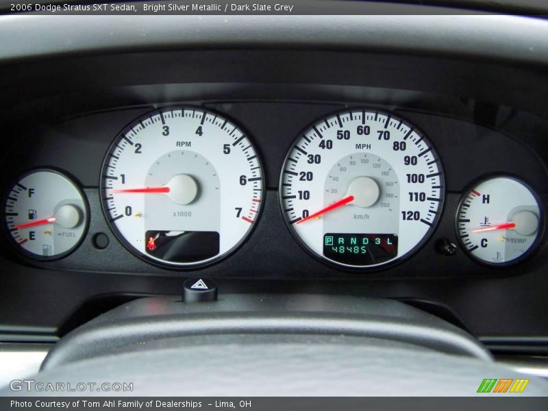 Bright Silver Metallic / Dark Slate Grey 2006 Dodge Stratus SXT Sedan