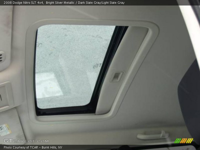 Bright Silver Metallic / Dark Slate Gray/Light Slate Gray 2008 Dodge Nitro SLT 4x4