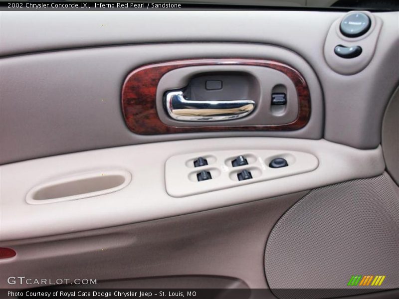 Inferno Red Pearl / Sandstone 2002 Chrysler Concorde LXi
