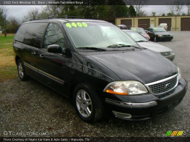 Black / Medium Parchment Beige 2002 Ford Windstar SE