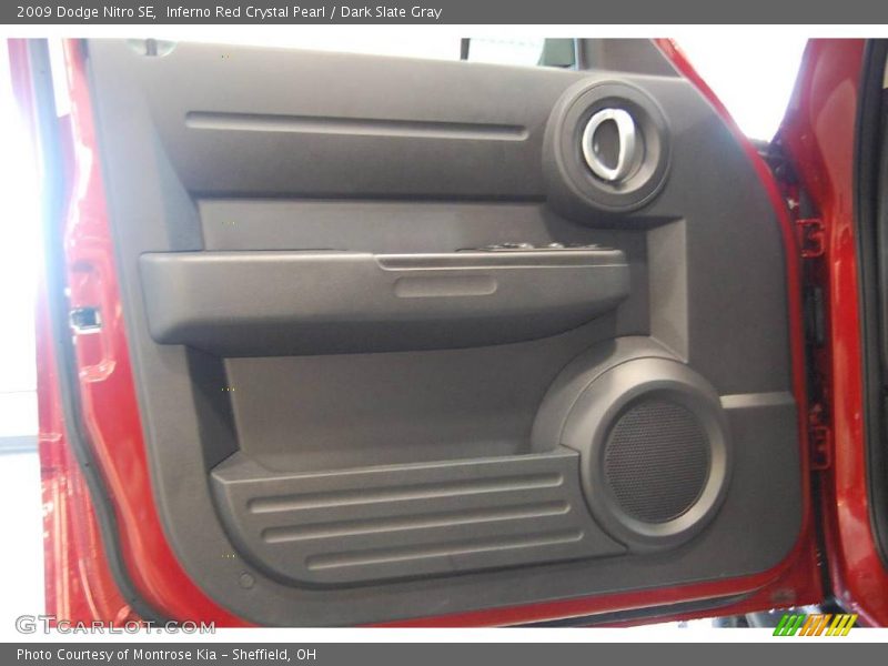 Inferno Red Crystal Pearl / Dark Slate Gray 2009 Dodge Nitro SE