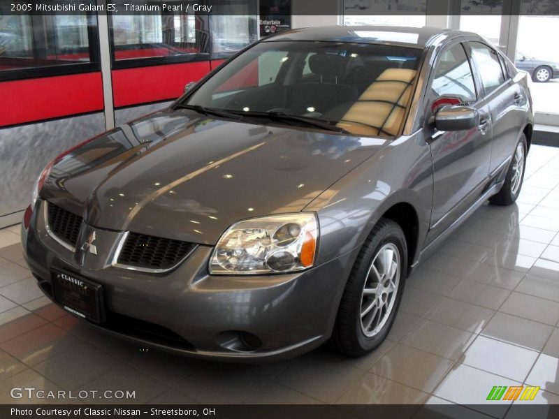 Titanium Pearl / Gray 2005 Mitsubishi Galant ES