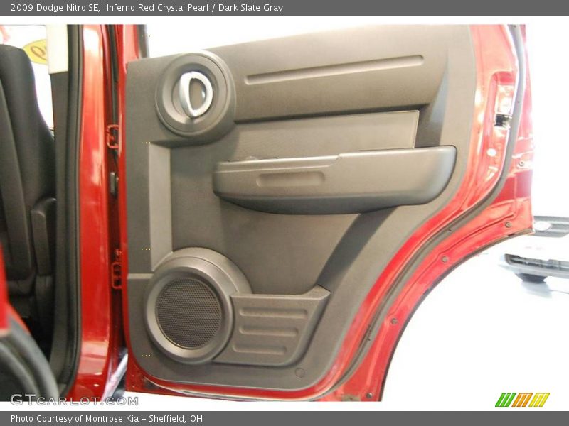 Inferno Red Crystal Pearl / Dark Slate Gray 2009 Dodge Nitro SE