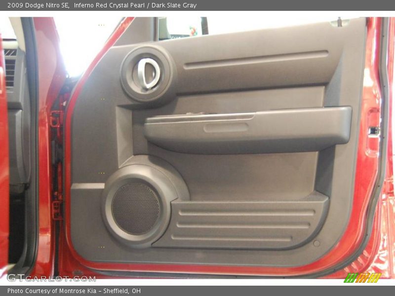 Inferno Red Crystal Pearl / Dark Slate Gray 2009 Dodge Nitro SE