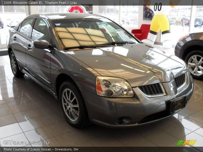 Titanium Pearl / Gray 2005 Mitsubishi Galant ES