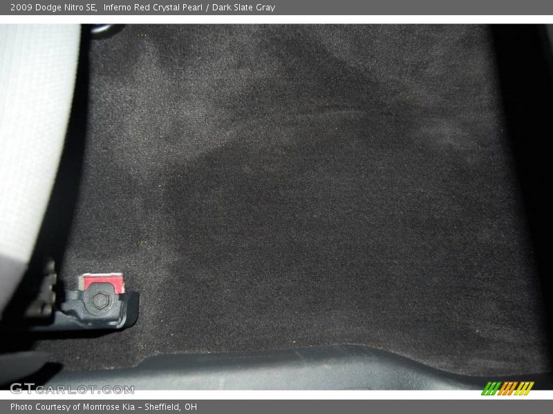 Inferno Red Crystal Pearl / Dark Slate Gray 2009 Dodge Nitro SE
