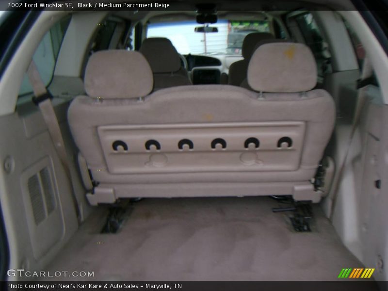 Black / Medium Parchment Beige 2002 Ford Windstar SE