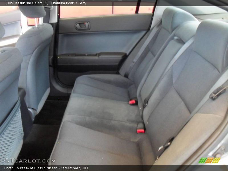 Titanium Pearl / Gray 2005 Mitsubishi Galant ES